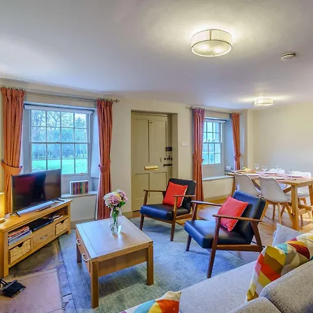 2 Bed In High 86023 Holiday home
